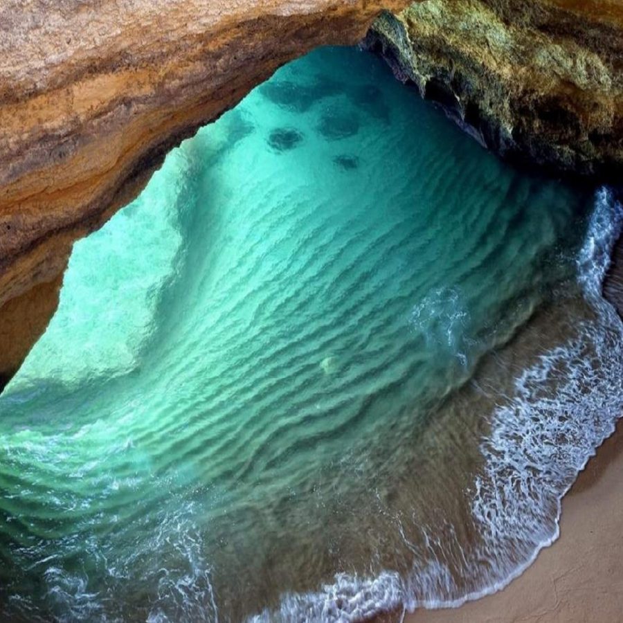 BENAGIL CRYSTAL WATERS